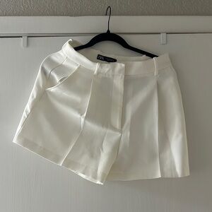 Zara White Pleated Shorts